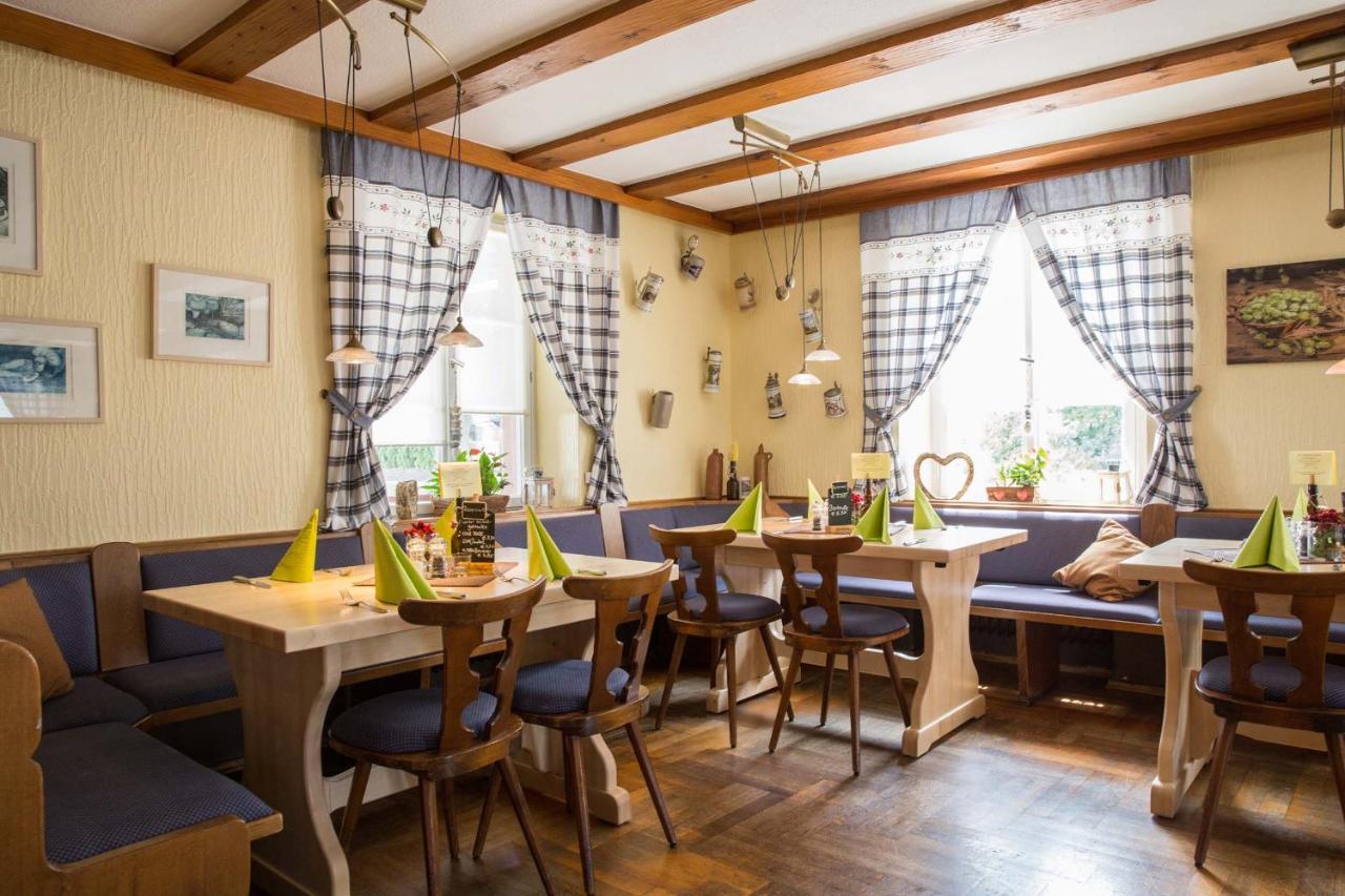 Landgasthof & Brauerei Loewen Sasbach Sasbach  외부 사진